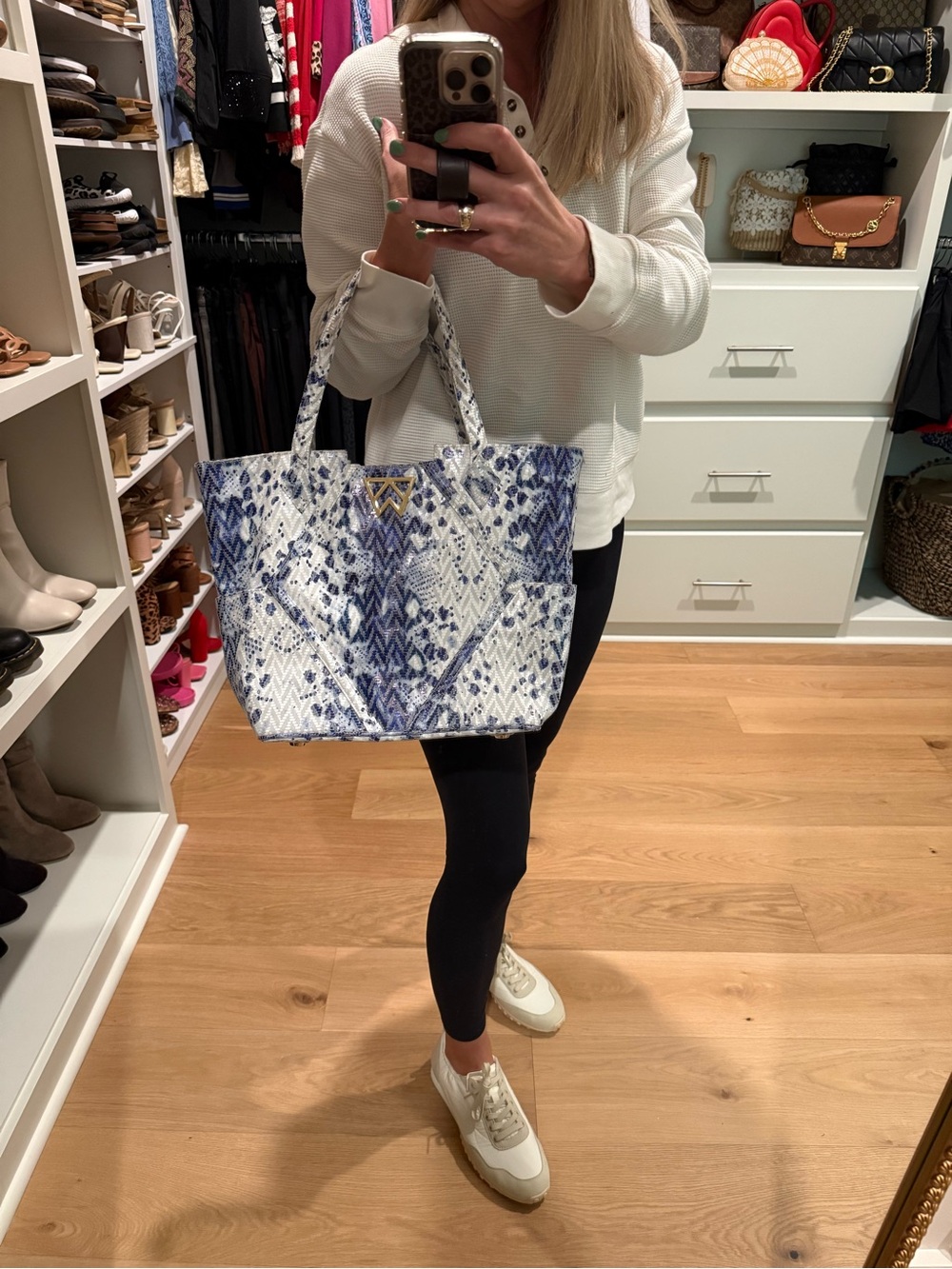 Kelly Wynne Paint The Town Blue & White Snake Print Leather Tote Handbag